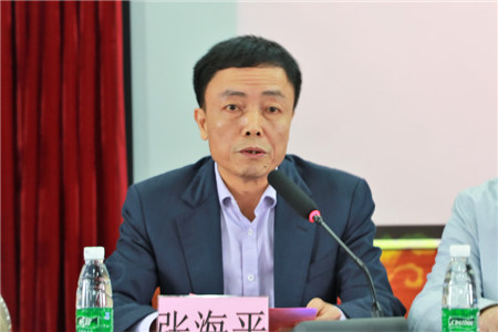 以終為始，談立志-總裁華農(nóng)開講暨“播恩獎(jiǎng)學(xué)金”頒獎(jiǎng)典禮