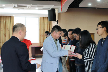 以終為始，談立志-總裁華農(nóng)開講暨“播恩獎(jiǎng)學(xué)金”頒獎(jiǎng)典禮